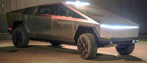 Tesla_Cybertruck_outside_unveil_modified_by_Smnt63f99c7fd5d36d2c.jpg