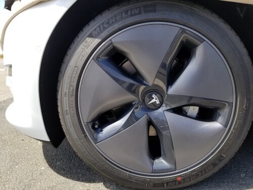 Tesla Model 3 : Aero-wheel