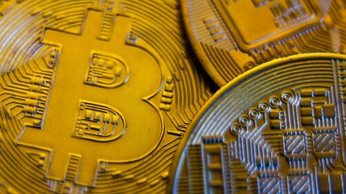 The price of Bitcoin fell below $34,000 (£24,030) for the first time in three months on Wednesday, after China imposed fresh curbs on crypto-currencies.

Beijing banned banks and payment firms from providing services related to crypto-currency transactions.

It also warned investors against speculative crypto trading on Tuesday.

It follows falls in Bitcoin of more than 10% last week after Tesla said it would no longer accept the currency.

On Wednesday afternoon, Bitcoin recovered some ground, although it was still down -10.4% at $38,131.

Meanwhile, other digital currencies such as Ether, which acts as the fuel for the Ethereum blockchain network, and Dogecoin lost as much as 22% and 24% respectively.

At the same time, Tesla shares fell more than 3% on Wall Street, possibly because of the electric carmaker's exposure to Bitcoin.

The firm, owned by Elon Musk, still holds around $1.5bn worth of the crypto-currency.

-- Beijing cracks down --
Crypto-currency trading has been illegal in China since 2019 in order to curb money-laundering. But people are still able to trade in currencies such as Bitcoin online, which has concerned Beijing.

On Tuesday, three state-backed organisations, including the National Internet Finance Association of China, the China Banking Association and the Payment and Clearing Association of China issued a warning on social media.

They said consumers would have no protection if they were to incur any losses from crypto-currency investment transactions.

They added that recent wild swings in crypto-currency prices "seriously violate people's asset safety" and are disrupting the "normal economic and financial order".

Neil Wilson of Markets.com said: "China has for some time been putting pressure on the crypto space, but this marks an intensification - other countries might follow now as central banks make strides towards their own digital currencies.

"Until now, Western regulators have been pretty relaxed about Bitcoin, but this might change soon."

-- Tesla snub --
In March, Tesla boss Elon Musk announced unexpectedly that the electric carmaker would allow customers to buy cars using Bitcoin.

But last week, he did a U-turn and suspended vehicle purchases using Bitcoin because of environmental concerns.

His fears centre on Bitcoin mining - the energy-intensive process through which the digital currency is generated, using high-powered computers. It often relies on electricity generated with fossil fuels, particularly coal.

"We are concerned about rapidly increasing use of fossil fuels for Bitcoin mining and transactions, especially coal, which has the worst emissions of any fuel," Mr Musk wrote.

"Cryptocurrency is a good idea... but this cannot come at great cost to the environment."

He said the electric carmaker did not intend to sell any of its Bitcoin and intended to reinstate crypto-currency transactions once mining shifted to using more sustainable energy sources.

Although the digital currency cannot be traded in China, more than 75% of Bitcoin mining around the world is done in China.

src: bbc news