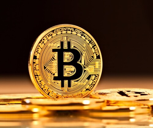 Bitcoin becomes so much popular that people are getting crazy behind this platform. It is a virtual cryptocurrency that you can buy or sell using a digital wallet. Now, anyone can easily buy and sell Bitcoins without any hassle. But if you are new to this game, then the most challenging task is to find the best place to buy bitcoin.