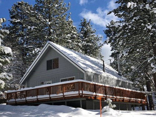 Big Bear Cabin Rentals: Resort Vacations in the Heart of America | destinationbigbear.com

Big Bear Lake vacation rentals offer the perfect location to enjoy the resort lifestyle in the heart of America. Our properties are family-friendly, close to all amenities, and many boast private mountain views.

https://www.destinationbigbear.com/