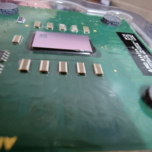 AMD Athlon XP 2000+ *Cracked Core / Dead*