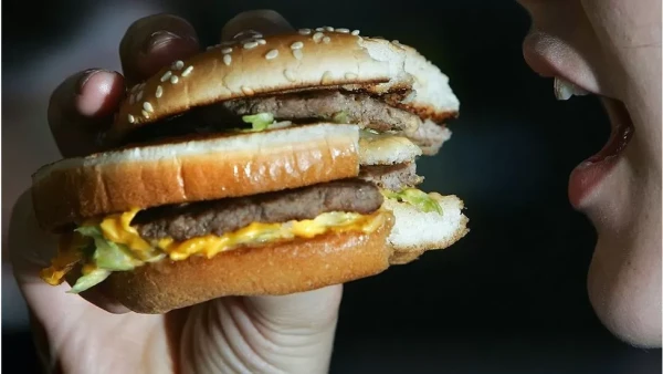 McDonald's puts up prices on five menu items - Fast food chain McDonald's is putting the price of five of its menu items up as cost of living pressures continue to squeeze struggling households.

It said higher food and energy costs mean it will put up its prices from Wednesday.

Last summer the fast food giant put up the price of a cheeseburger for the first time in more than 14 years.

Soaring inflation around the world hasn't dented McDonald's sales, which grew last year by more than 10%.

McDonald's said it was committed to "affordable prices".

"However, like many businesses, the impact of the increase in food and energy costs continues to affect our company and our franchisees."

McDonald's said that franchisees set their own pricing, and the following prices are a guide:

Mayo Chicken from 99p to £1.19
Bacon Mayo Chicken from £1.59 to £1.79
Bacon Double Cheeseburger from £2.49 to £2.69
Triple Cheeseburger from £2.69 to £2.89
Medium Carbonated Drink from £1.39 to £1.49
McDonald's added that it was trialling meal deals at 120 outlets in the South East of England called "Saver Meals" - for example, a cheeseburger, a side order and a drink will cost £3.99.

It said the meal bundles were being trialled "to understand if this could be an additional way to offer value to our customers".

Soaring inflation
Prices in general have been rising rapidly around the world as food, fuel and energy costs soar.

Russia's war in Ukraine pushed energy prices higher, although crude oil and gas prices have been falling since last summer.

The pace of inflation in the UK was 10.1% in the year to January, down from 10.5% in December, and food price inflation is at a 45-year high.

So an item that cost a pound last January would be more than 10p more expensive this January, across the board.

UK inflation: Price rises slow but remain close to 40-year high
Wages are not rising as fast as prices, putting household budgets under pressure.

Firms have responded to rising costs by increasing prices.

Both Coca-Cola and PepsiCo, which dominate the global soft drinks market, pushed through multiple price rises in 2022.

Coca-Cola put up prices by 11% around the world, while Pepsi's prices rose 14%.

On Tuesday Coca-Cola said it would raise the price of its fizzy drinks again this year.

McDonald's too has raised prices before today.

Last summer, it put up the price of cheeseburgers, along with items including breakfast meals, large coffees, McNugget share boxes and upgrades from medium to large meals.

In 2022 its sales grew 10.9% after price rises and as more people came to its outlets.