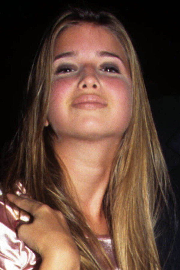 ivanka trump versus versace fashion show 1995