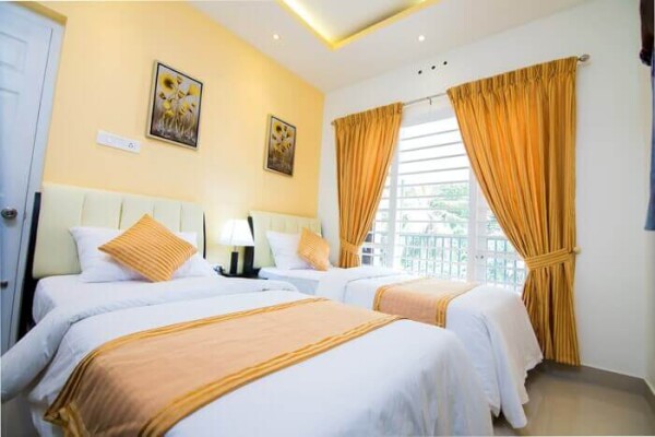 Experience comfort and style in Le Villagio Resort's beautifully appointed bedrooms. Each room features modern amenities, elegant decor, and breathtaking views of Wayanad. Enjoy the ultimate luxury getaway and indulge in a restful night's sleep. https://www.levillagio.com/gallery.html