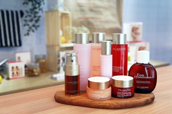 CLARINS