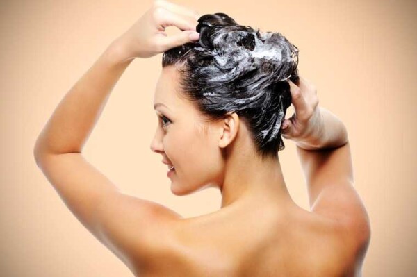 shampoo shutterstock 177462986 1475489494 760x568