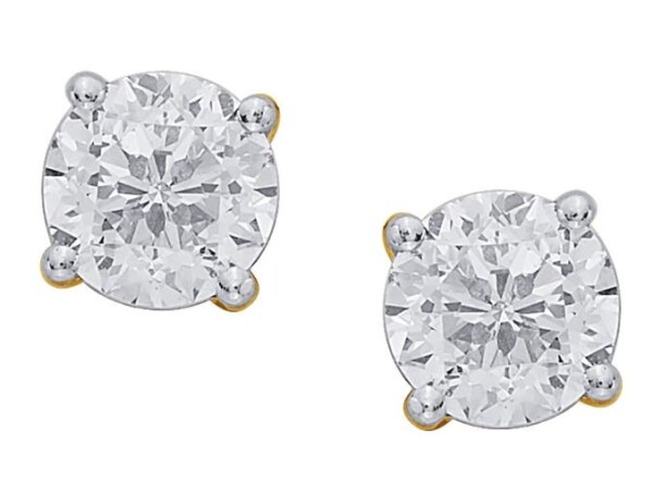 7 Gorgeous Ways to Accessorise Your Diamond Studs for Any Occasion