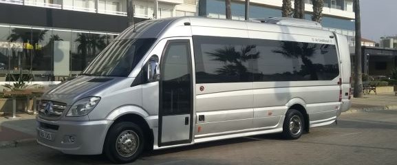 minibus-corporate-transfers8bf59acfb069b632.jpg