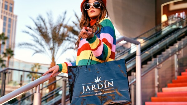 Dive into the ease and convenience of top-tier cannabis delivery in Las Vegas with Jardin. Elevate your cannabis experience with Jardin, Las Vegas' leading cannabis delivery service. Offering a curated selection of the finest cannabis products, Jardin promises fast, discreet, and reliable delivery to your doorstep. Whether you're seeking medicinal relief or recreational enjoyment, our extensive menu caters to all preferences.
https://jardinlasvegas.com/cannabis-delivery-in-las-vegas